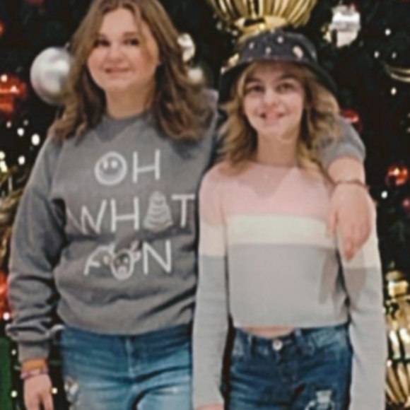 Meet your Posher, Elizabeth Posh II Ambassador - Picture 3 of 17